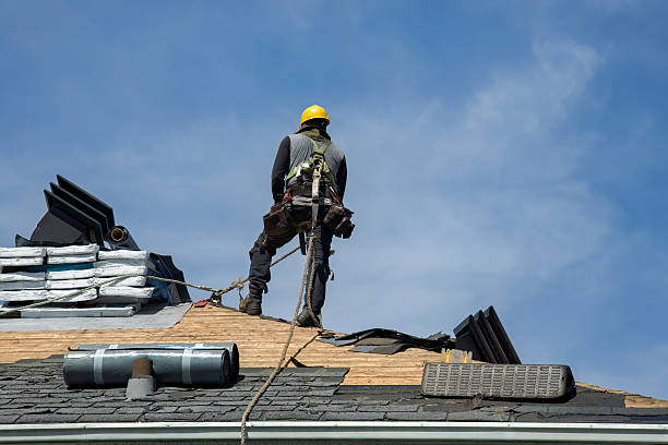 Professional Roofing technician working in Oakwood, GA